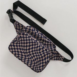 BAGGU Indigo Trippy Checker Fanny Pack